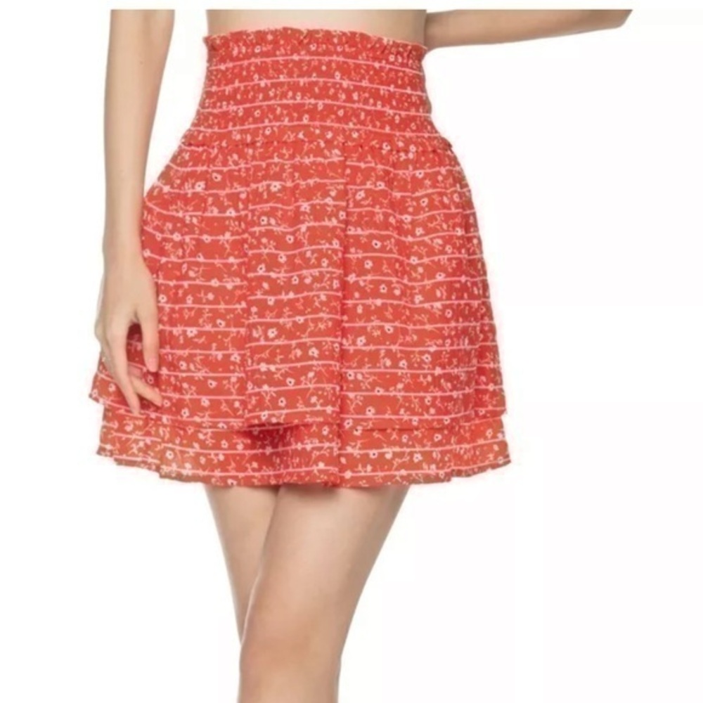 NWT Black Tape Women Floral Tiered Mini Skirt Red Size XL